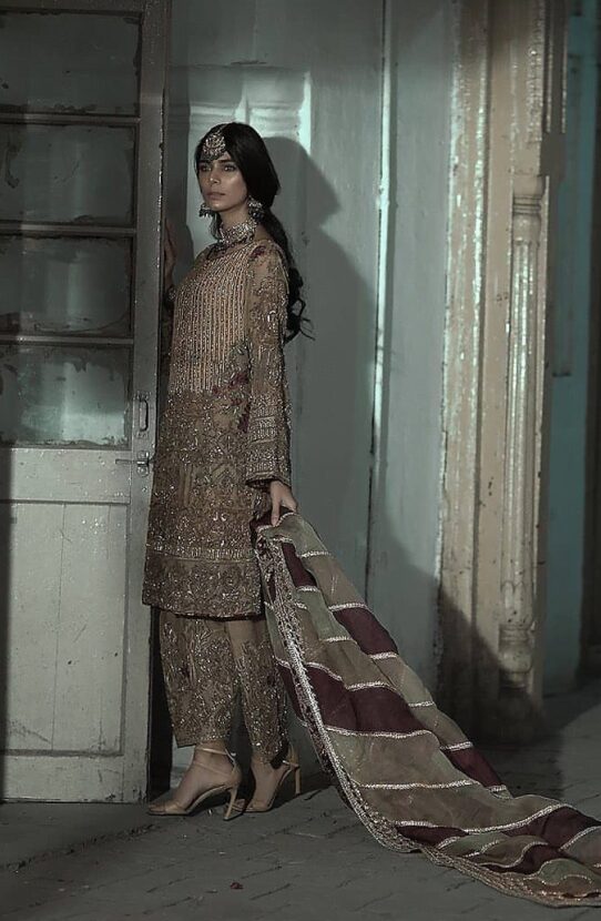 Hand-embroidered Shirt And Shalwar with a Dual Color Dupatta