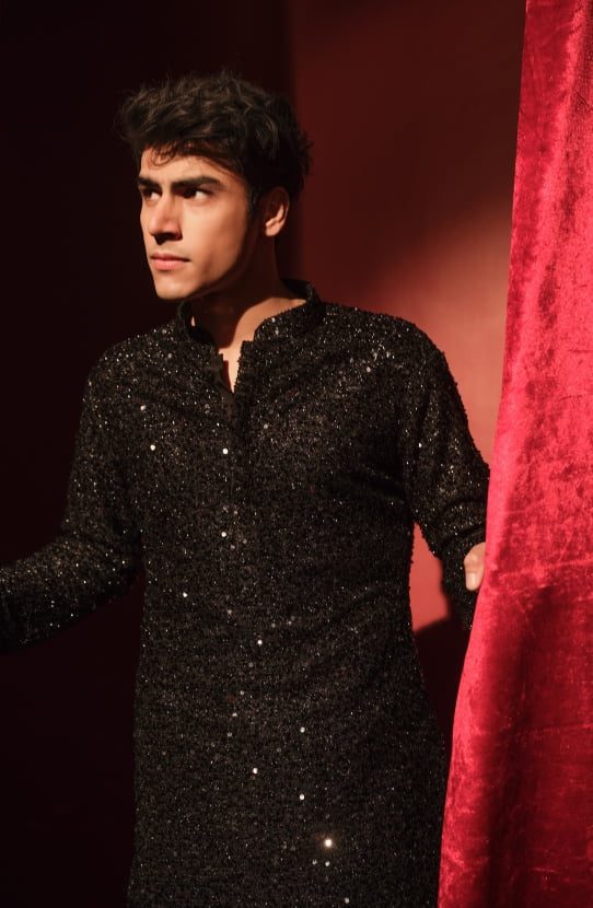 Black kurta by HSY