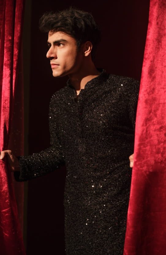 Black kurta by HSY