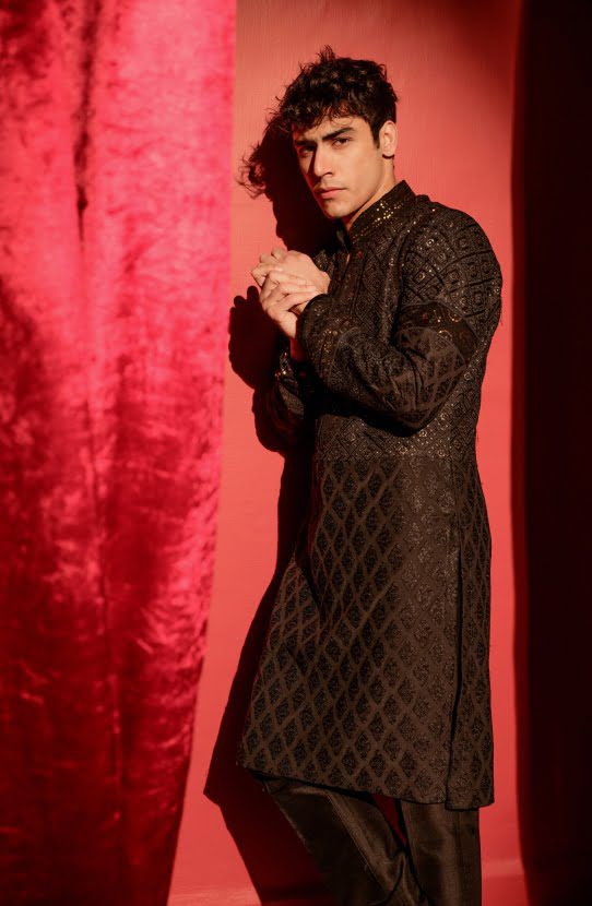 Black mens kurta by HSY