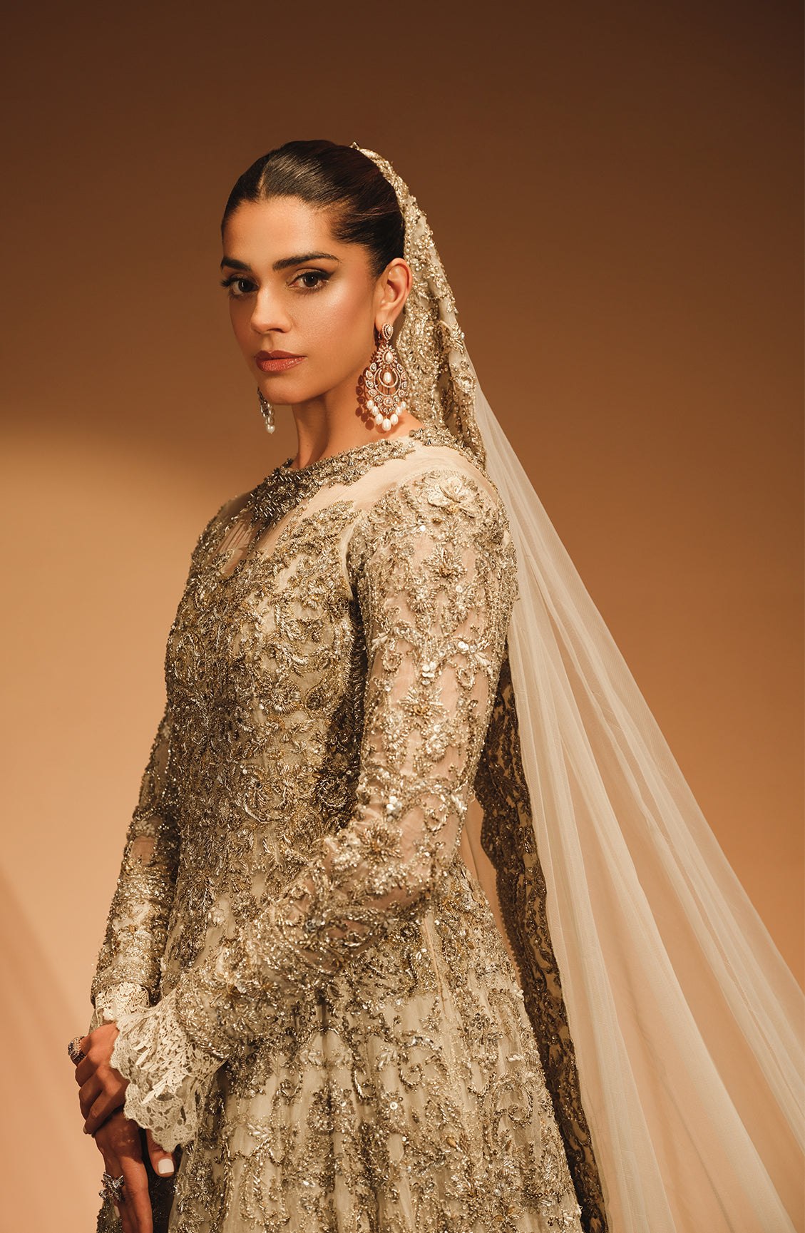 HSY | Khuwaab- Off-White Regal Bridal Gown with a Net Veil HSY | Khuwaab- Off-White Regal Bridal Gown with a Net Veil