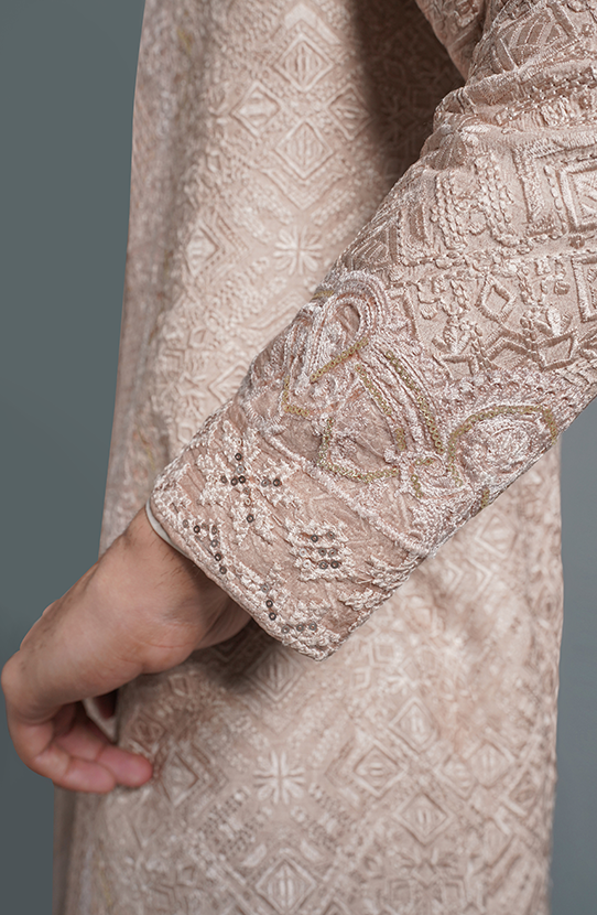 HSY Designer sherwani online-Stylish sleeve embroidery on primrose pink sherwani set.
