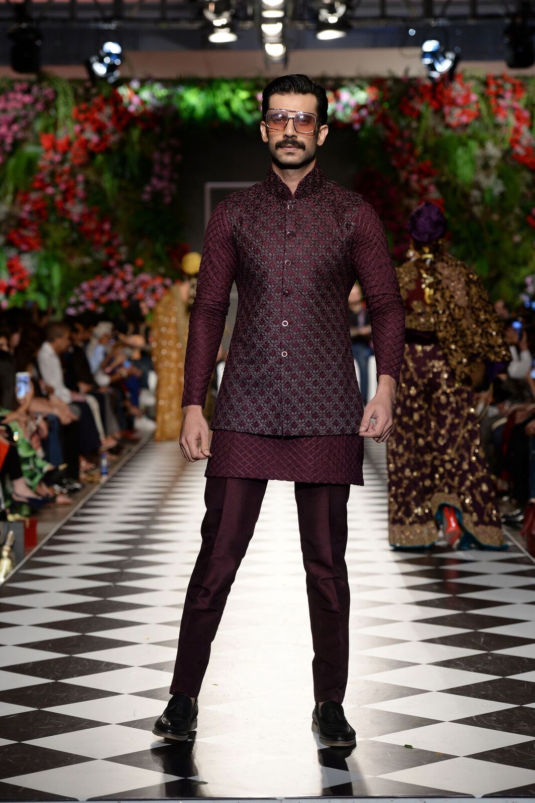 HSY FOR TAPULICIOUS FPW 2014 | Luxury Party Wear Dresses Online in USA