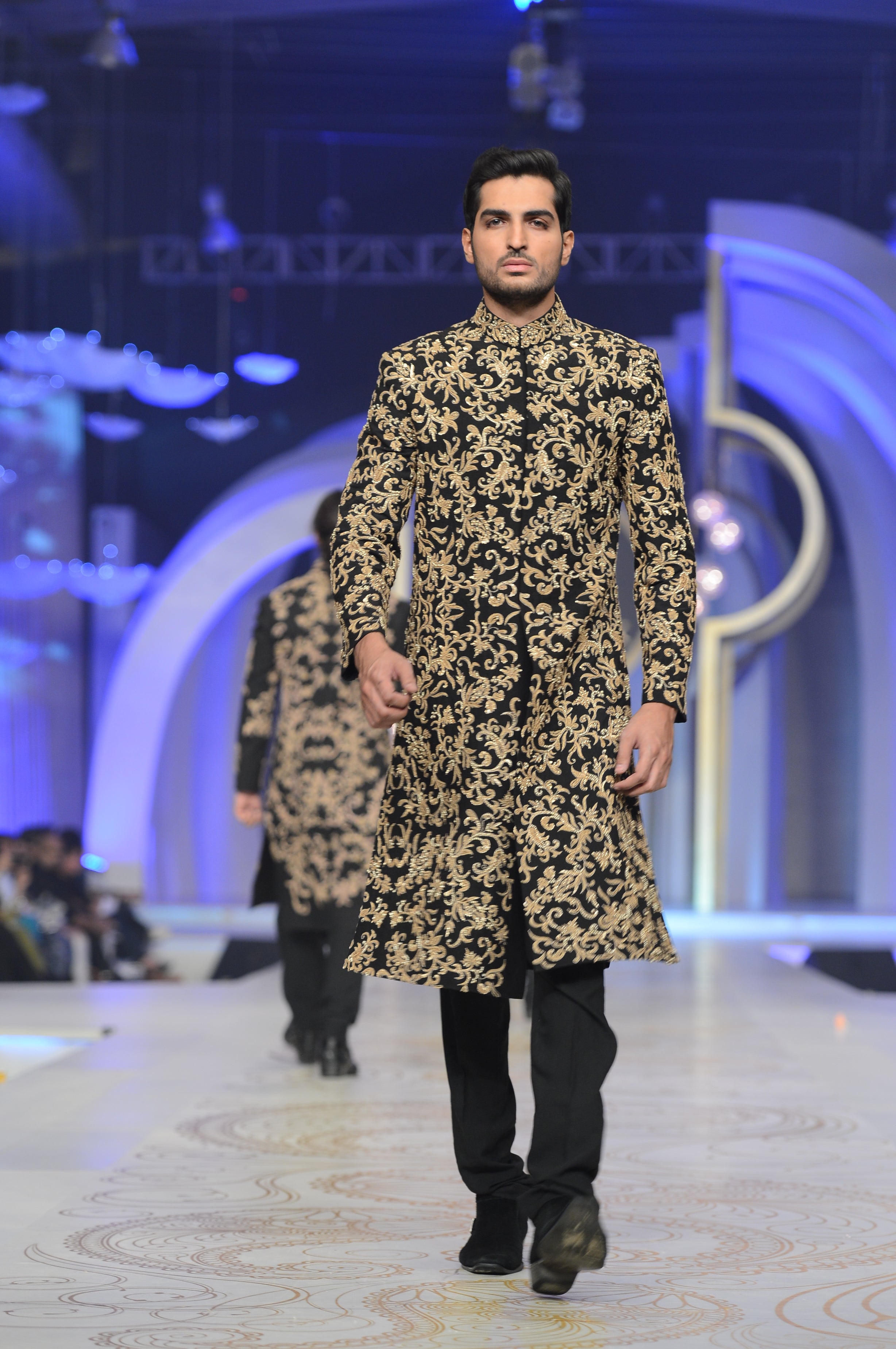 HSY sherwani