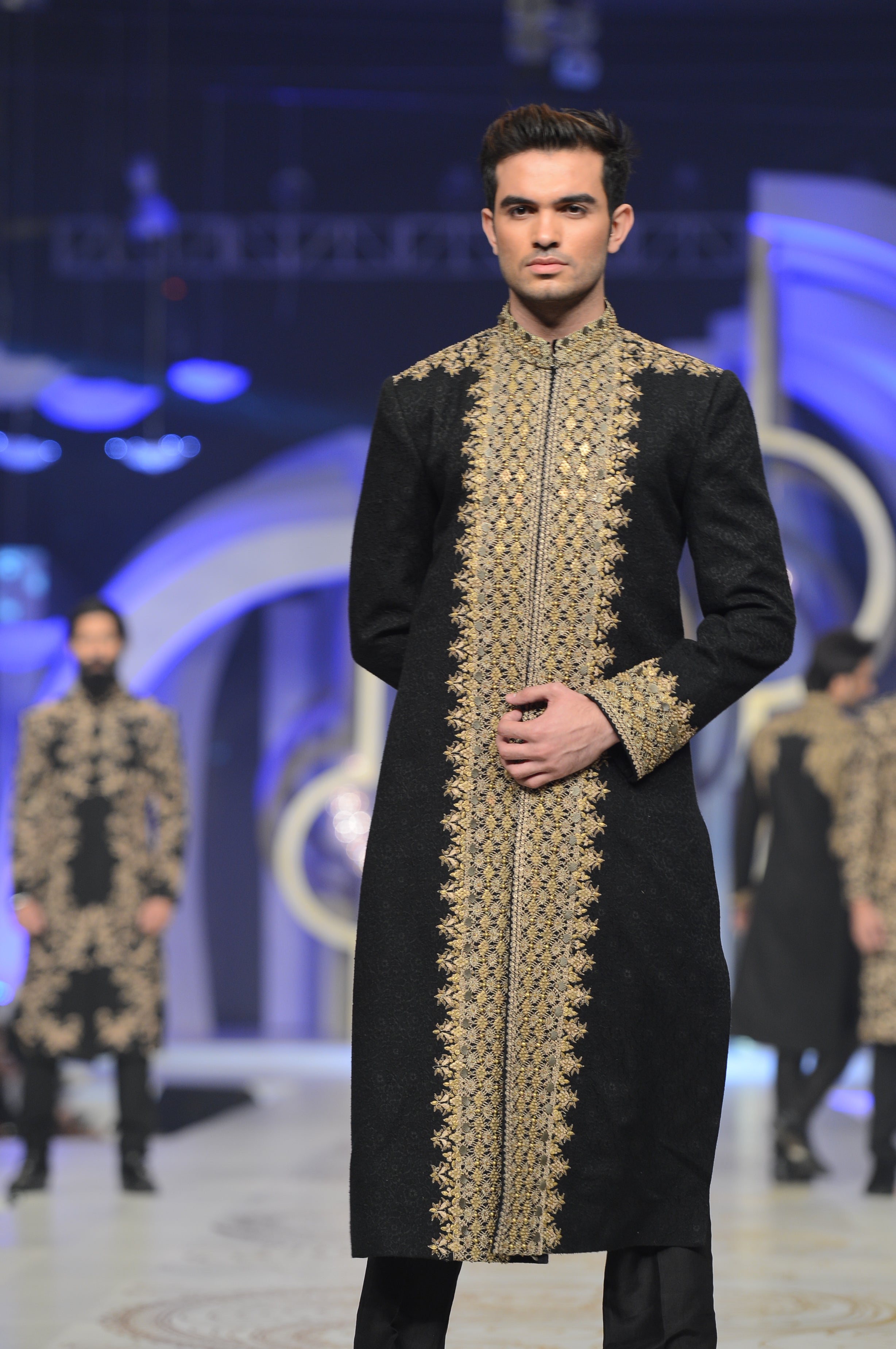 HSY sherwani