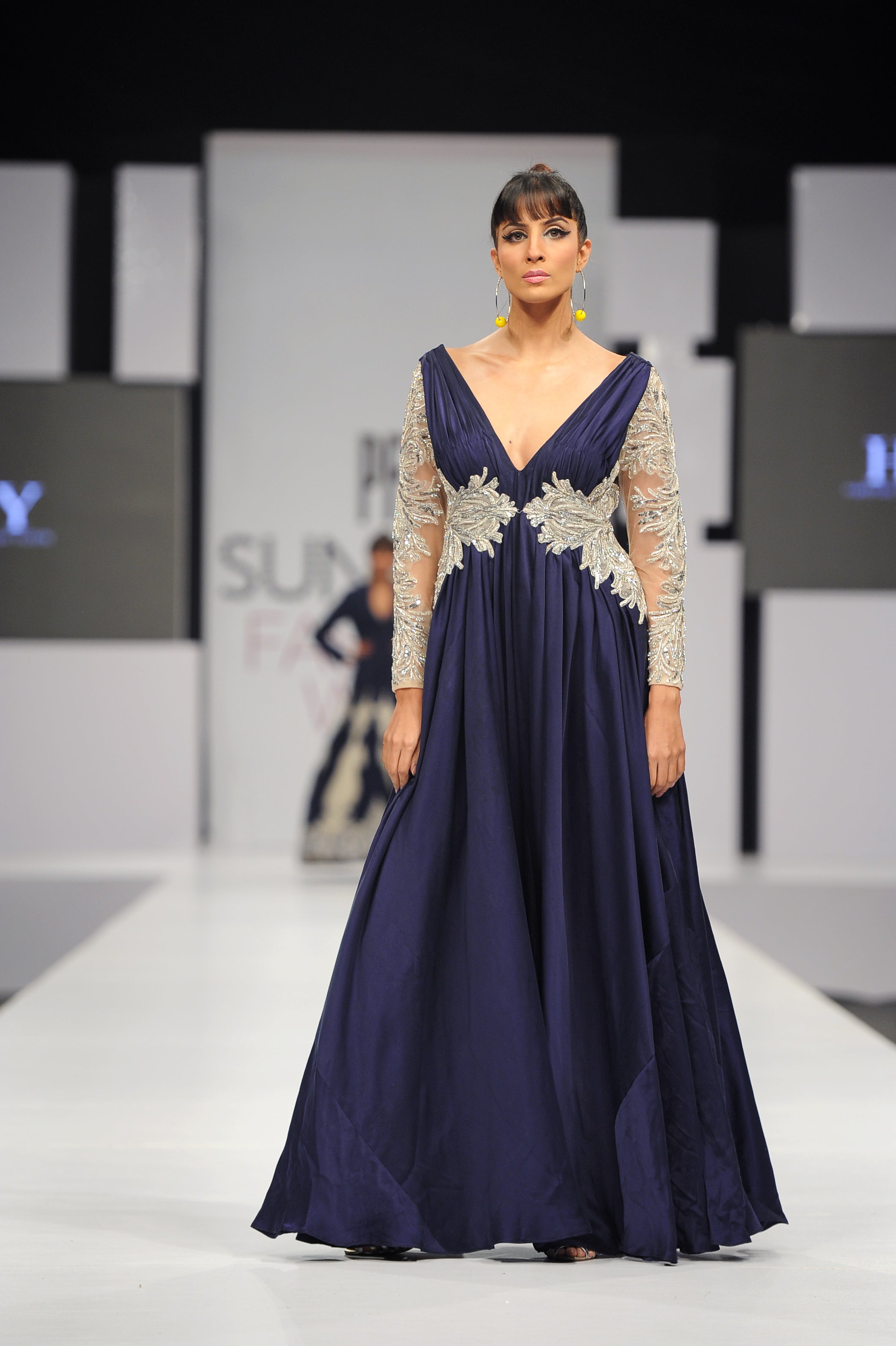 HSY Luxury party women wear from Pakistan in USA