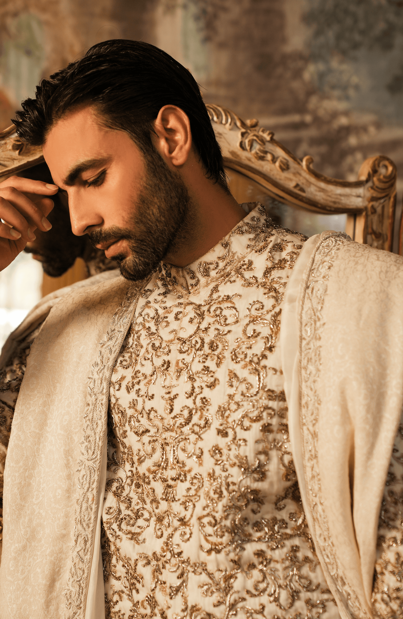 Shahnawaz - Ivory White Silk Sherwani with Handwork - photo 3