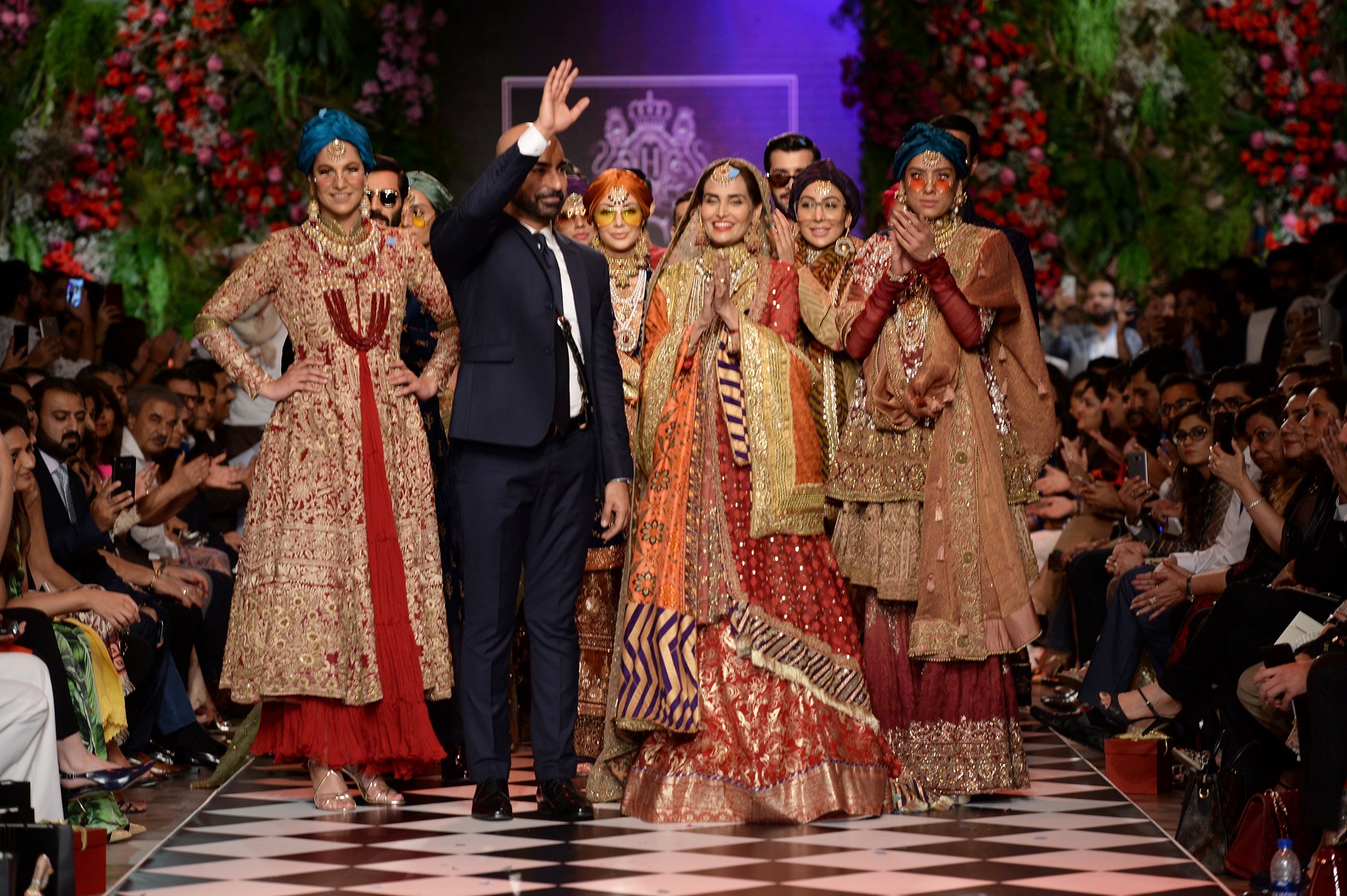 HSY Runway Where Fashion Meets Elegance