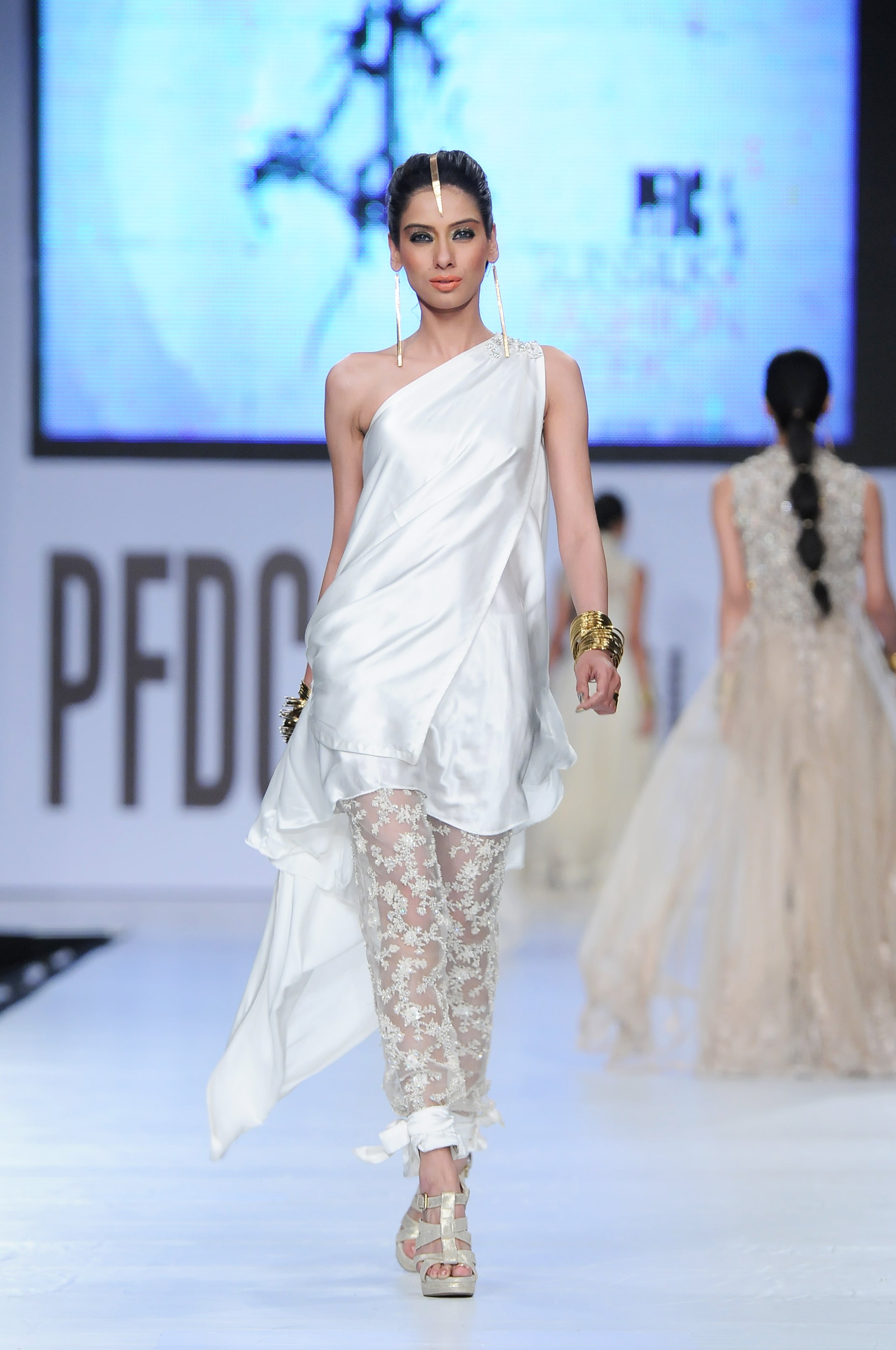 HSY Luxury party wear from Pakistan in USA