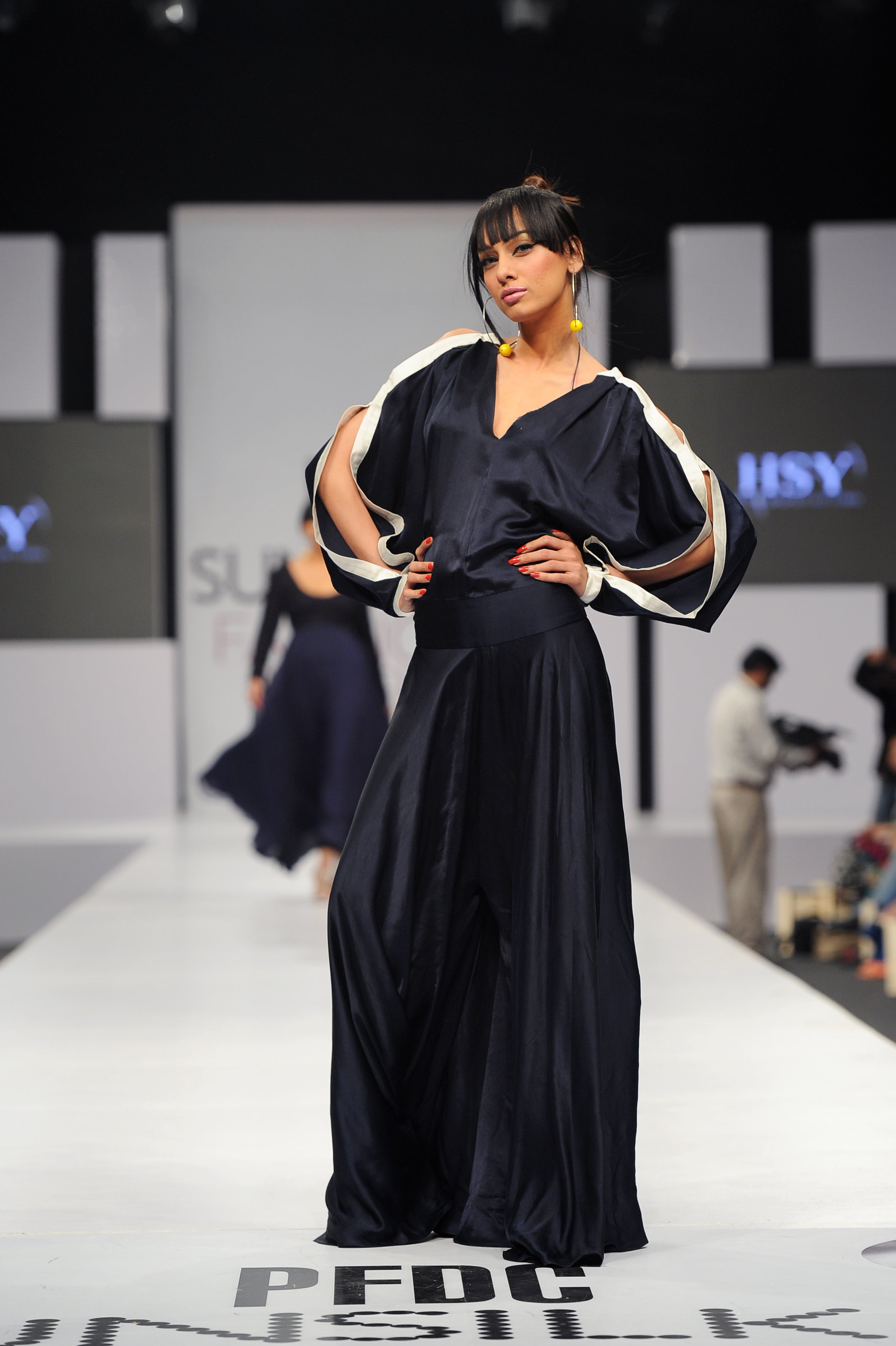 HSY Luxury party women wear from Pakistan in USA