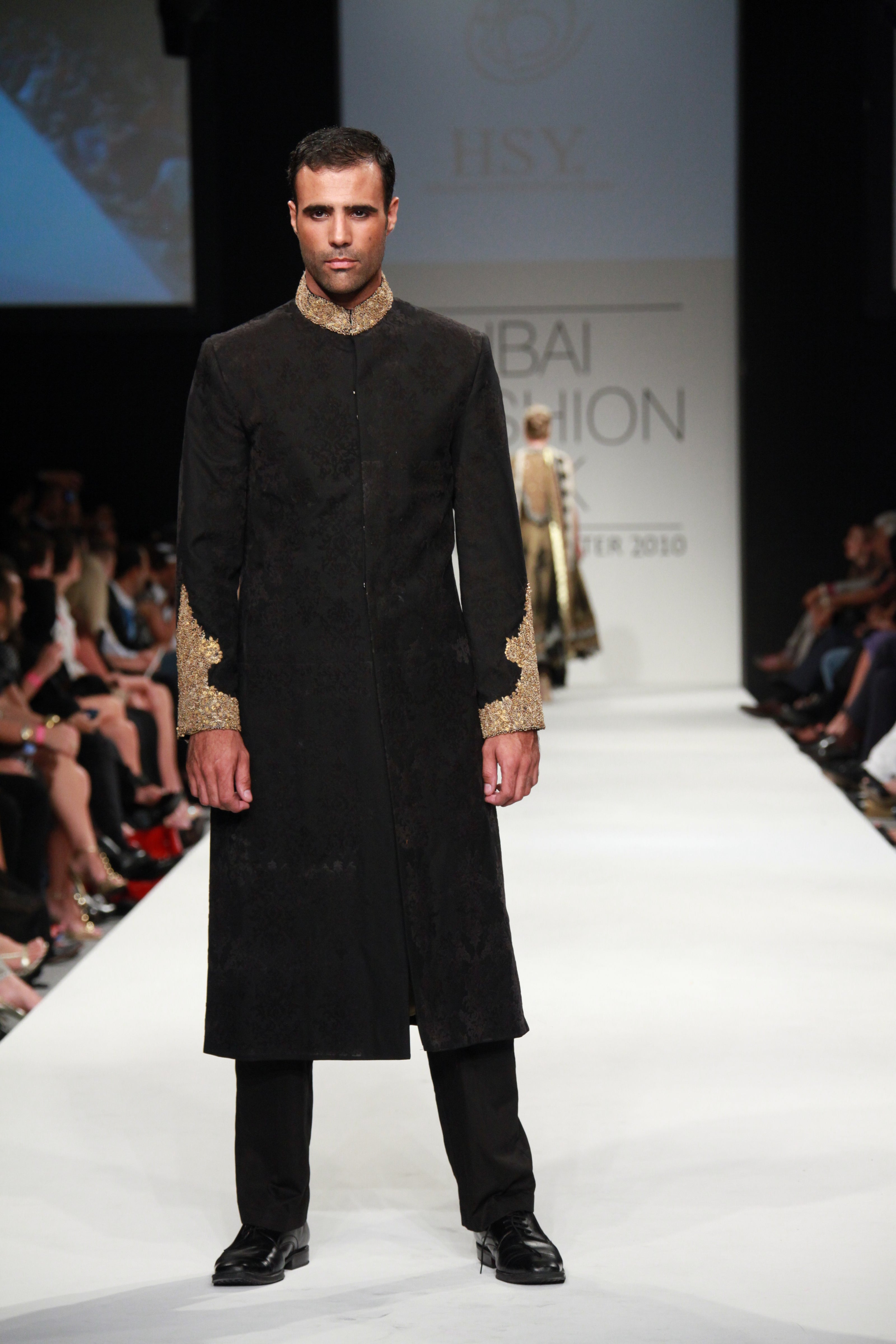 HSY black wedding sherwani 