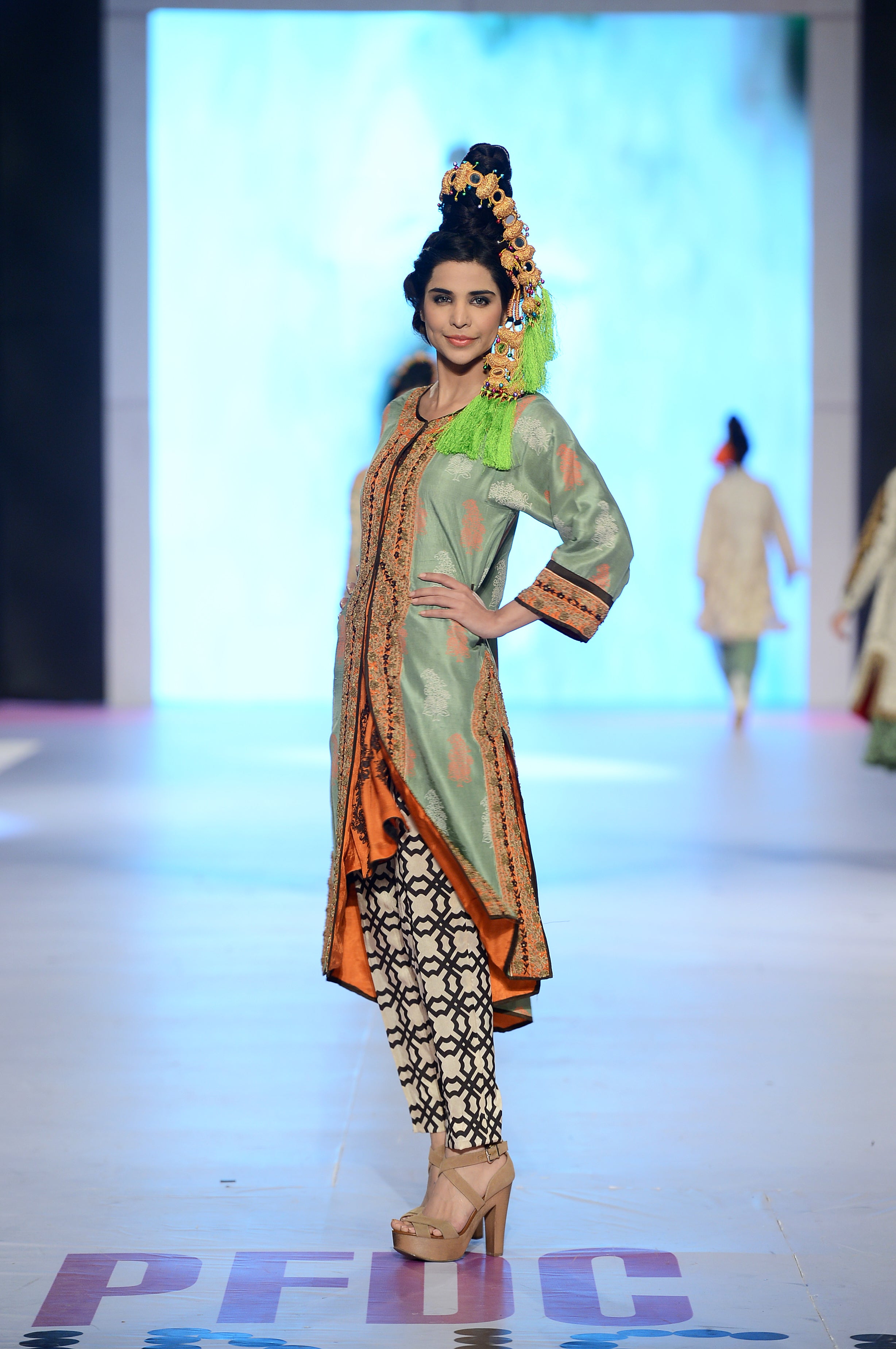 HSY Luxury party wear dresses 