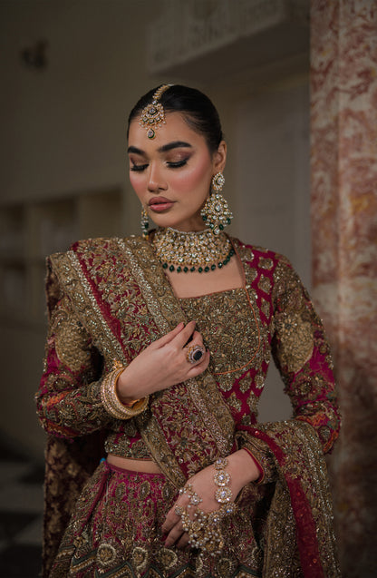 Border embroidery of Gulistan Hot Pink Dupatta and lehenga