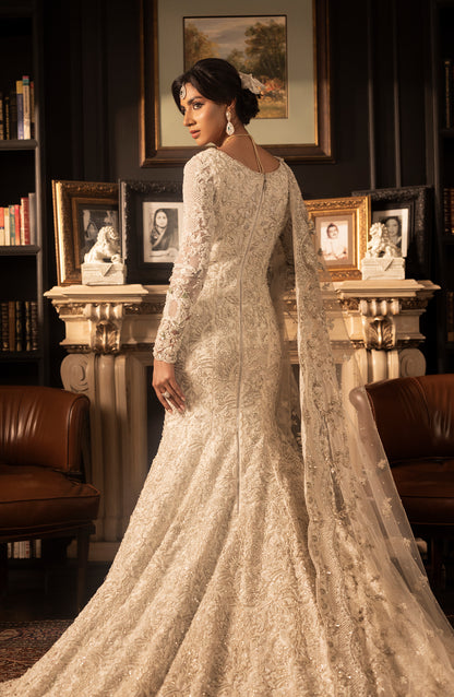 HSY Ivory White Bridal Gown-Train view of ivory white bridal gown with elegant finish