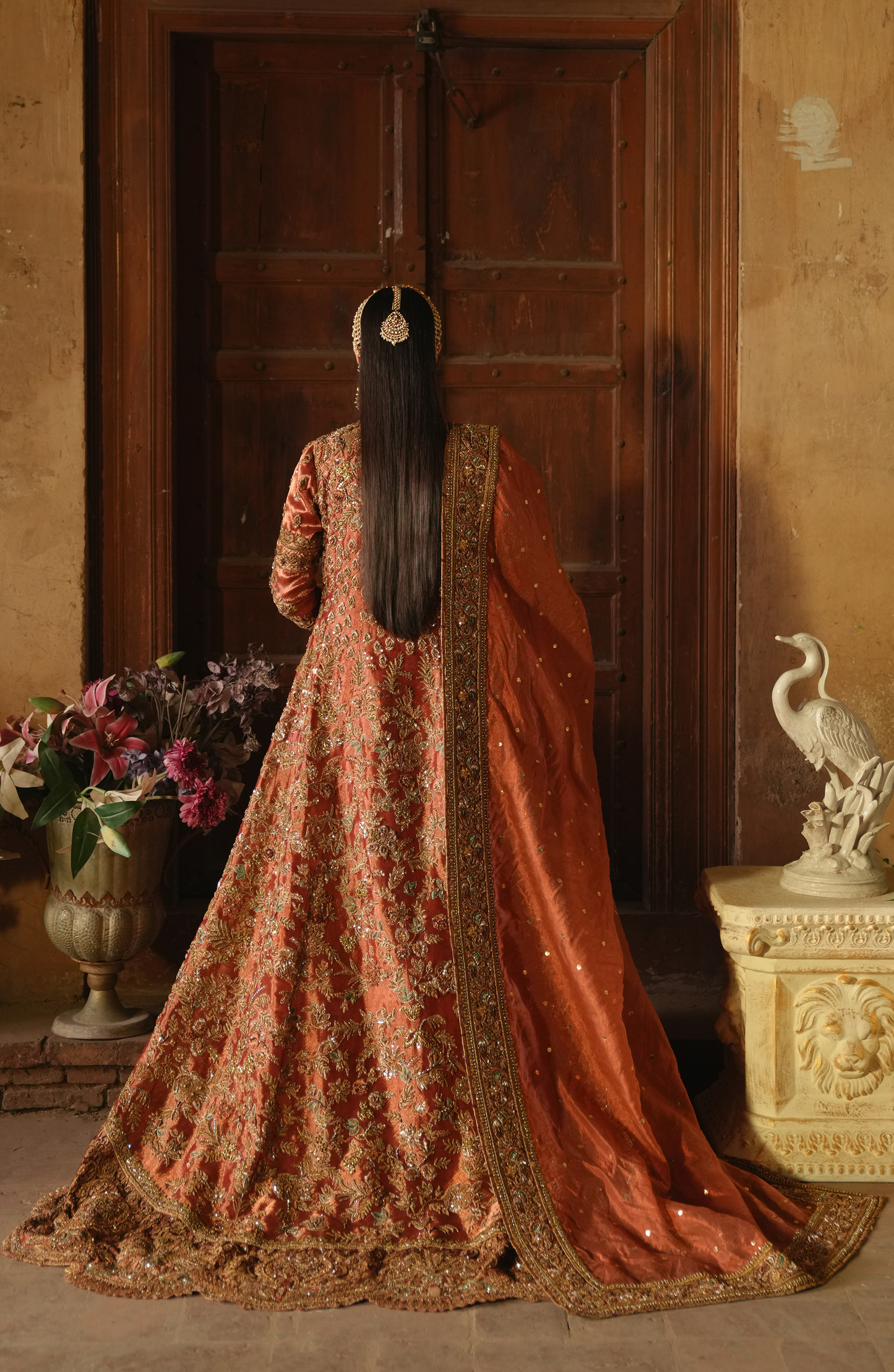 HSY | bridal dress for wedding -Back design of Mahjabeen embroidered jacket ensemble for women.