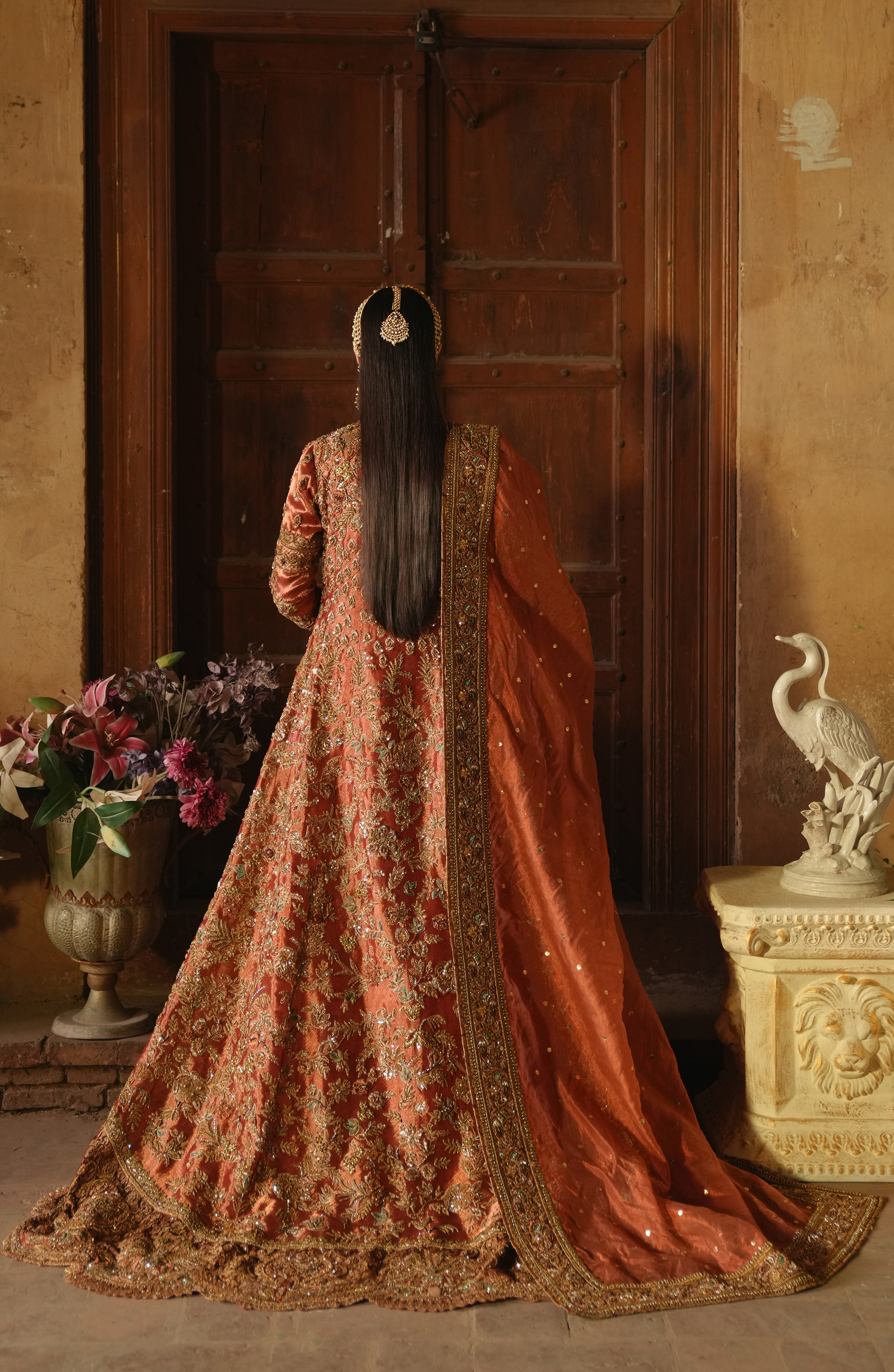HSY | bridal dress for wedding -Back design of Mahjabeen embroidered jacket ensemble for women.