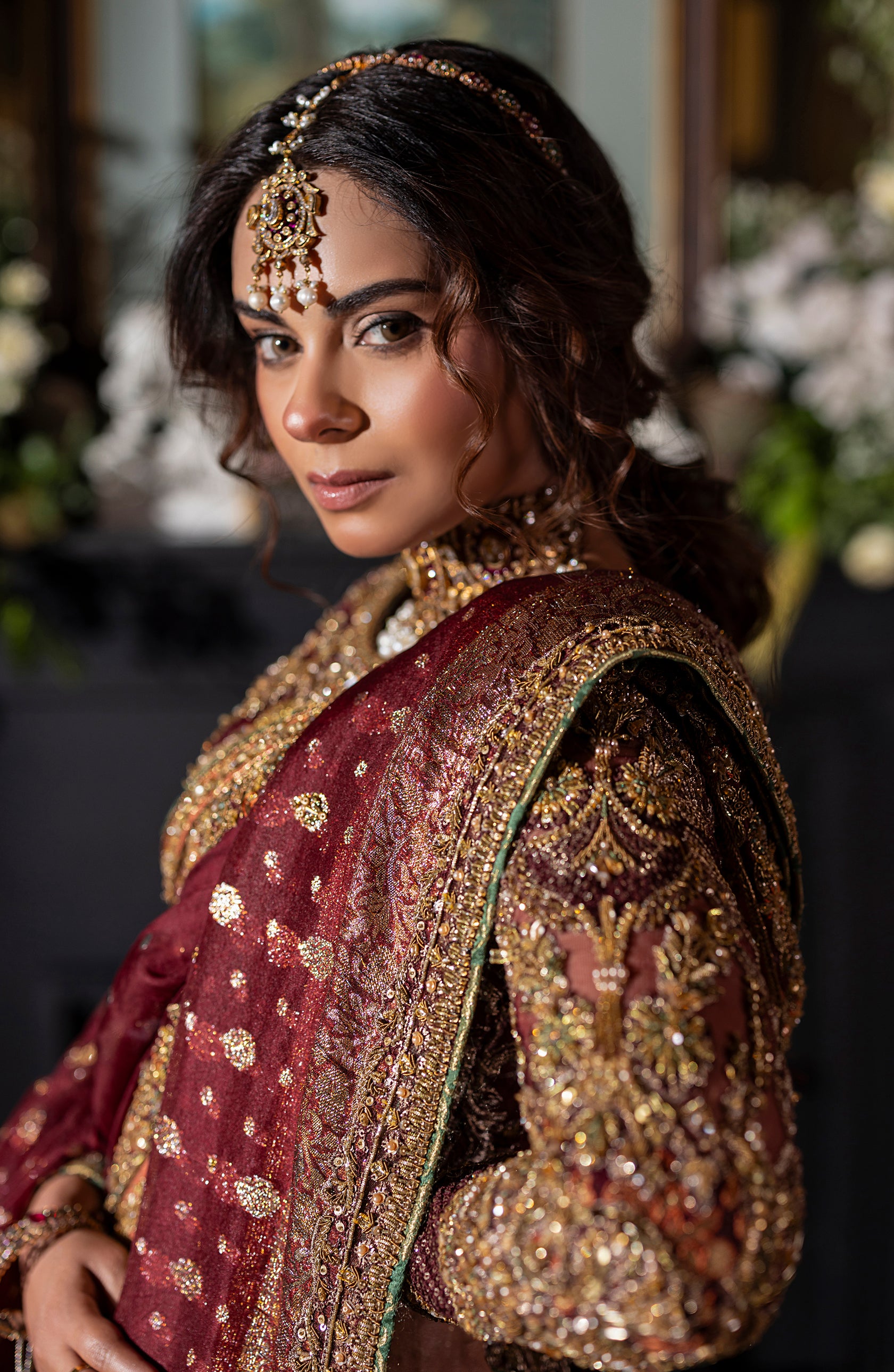 Maroon Choli Lehanga Set with Mukesh Dupatta - photo 3